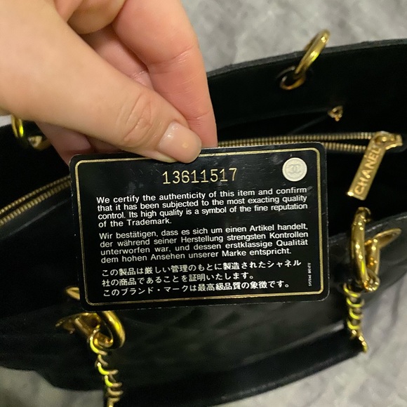 Chanel - Picture 2 of 16